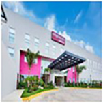 Fachada_del hotel_City_Express_“Suites”_by_Marriott_Playa_del_Carmen